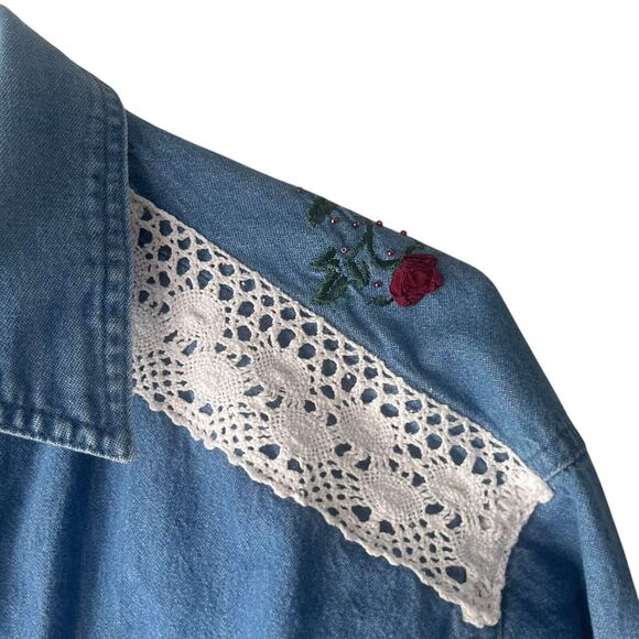Haik's Vintage 90s Medium Denim Cottage Lace Rose Floral Embrodered Button Up - Picture 5 of 10
